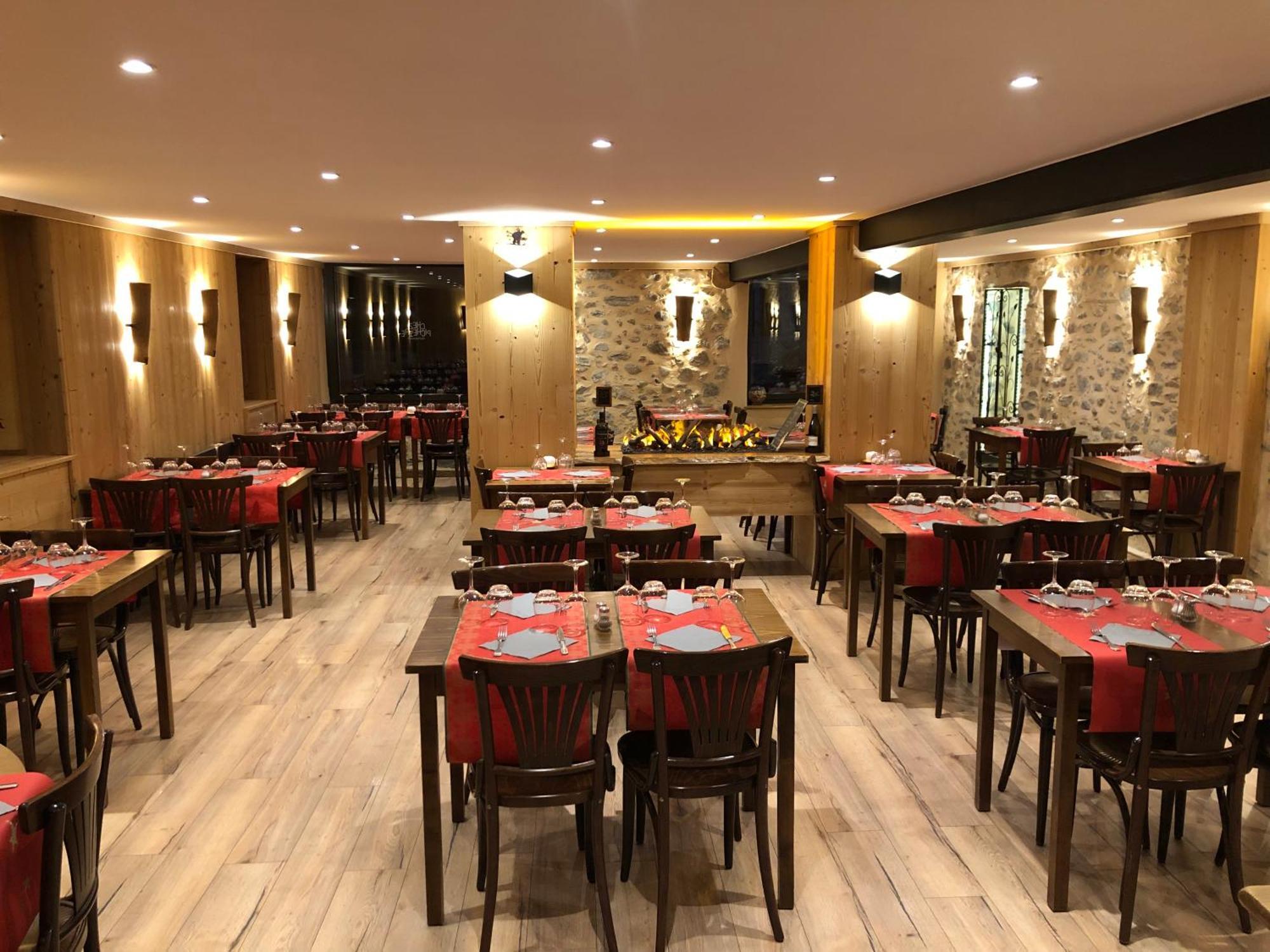 Hotel Picheyre Formiguères Екстериор снимка